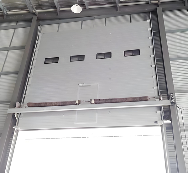 白银工业滑升门