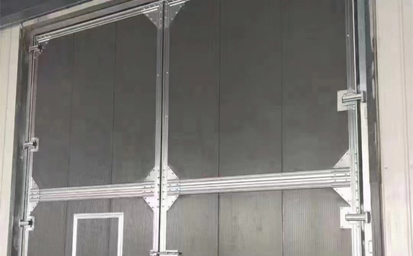 白银兰州厂房白银工业门选购与使用指南：打造高效安全的生产环境